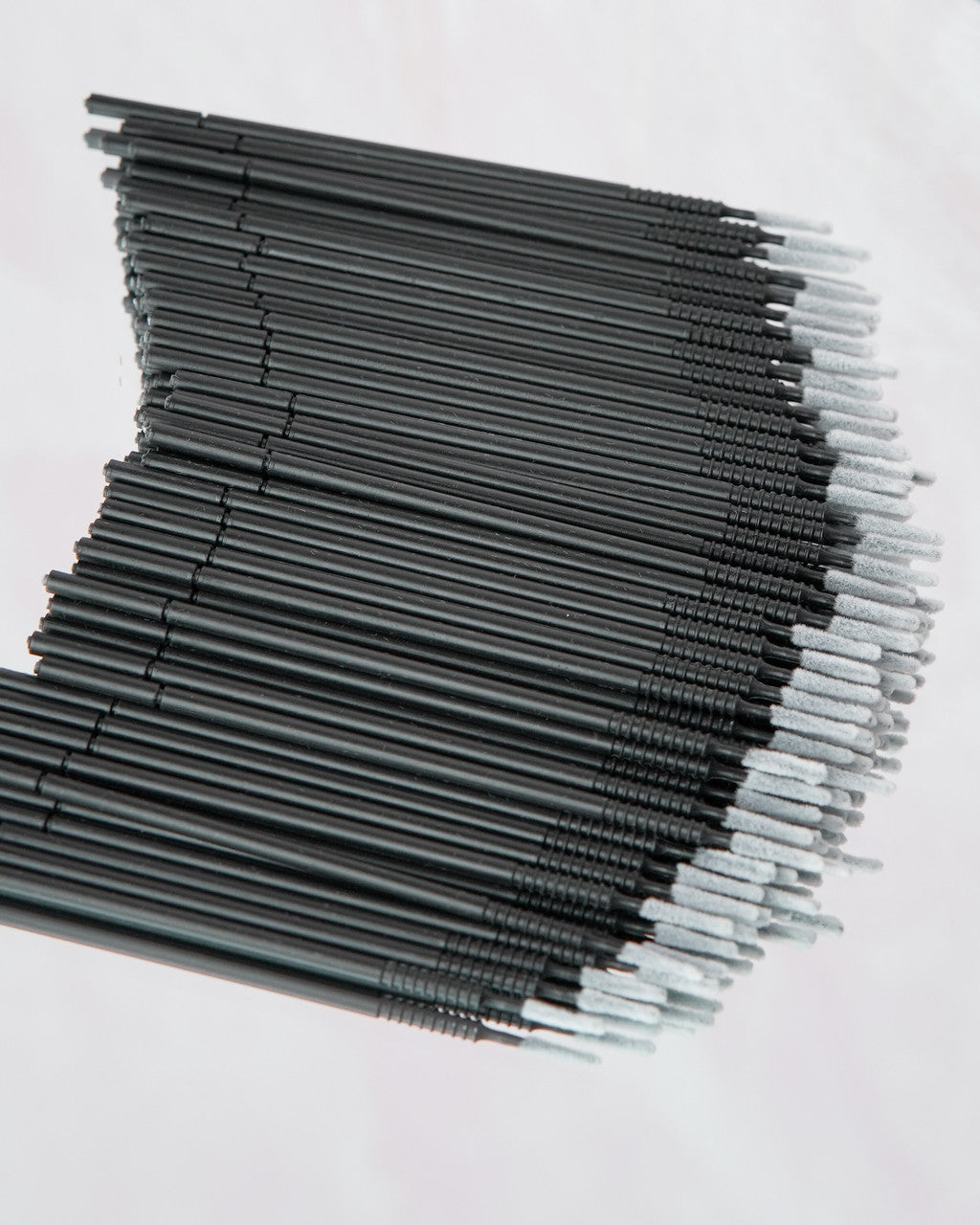 Beutimi Masterpiece Detailers 100-pack micro brush applicators with black handles and white tips fanned in display